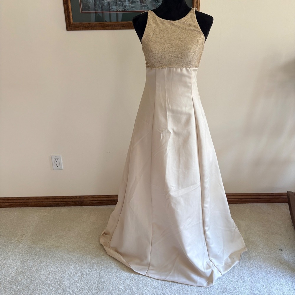 Roberta Evening Gown Womens 5/6 Gold Champagne Metallic Strappy Back Prom Dress